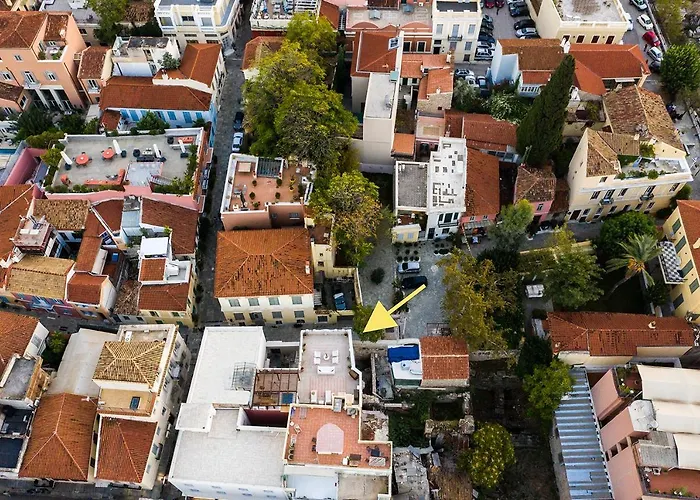 The Hadrian Wall - A Historic Acropolis Villa